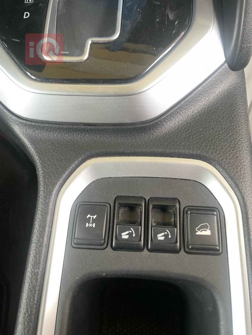 نيسان إكستيرا